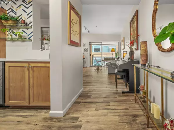 Vancouver, WA 98660,701 COLUMBIA ST #714