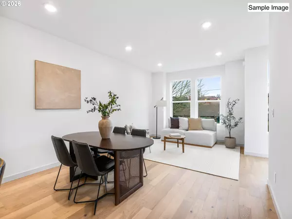 Portland, OR 97214,2476 SE Lincoln ST