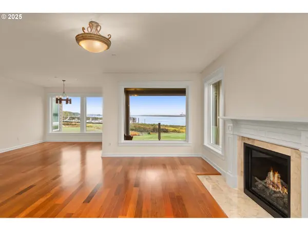 5421 SE SCENIC LN #200, Vancouver, WA 98661