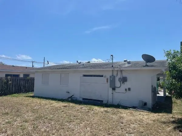 Riviera Beach, FL 33404,1104 W 24th St