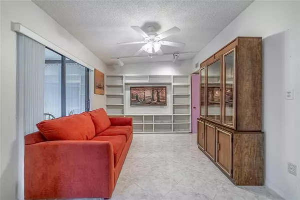 Tamarac, FL 33321,7612 Ashmont Cir #7612