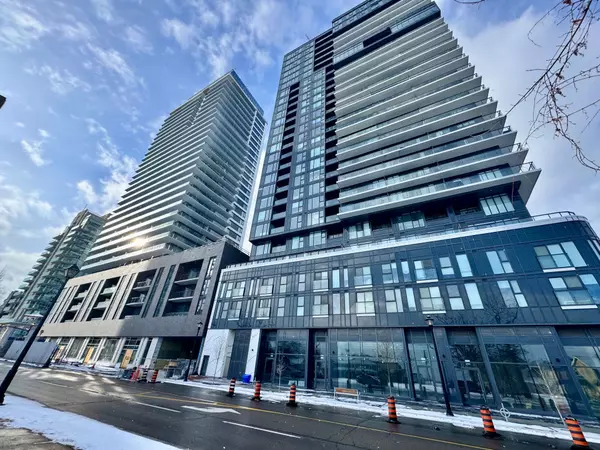 Burlington, ON L7R 2P7,370 Martha ST #704