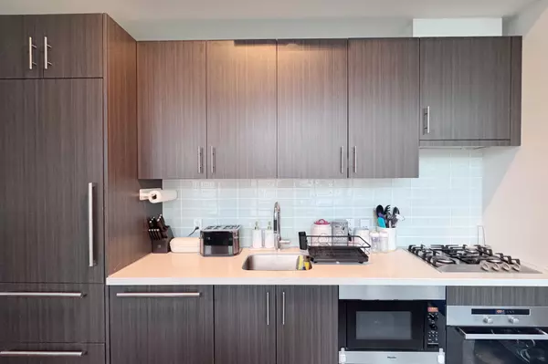 Toronto C08, ON M5E 0A5,39 Queens Quay #403