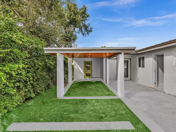 Hollywood, FL 33024,6641 Douglas St