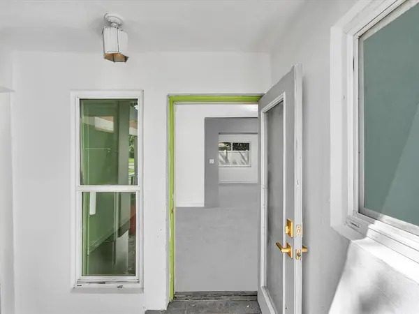 Hollywood, FL 33024,6641 Douglas St