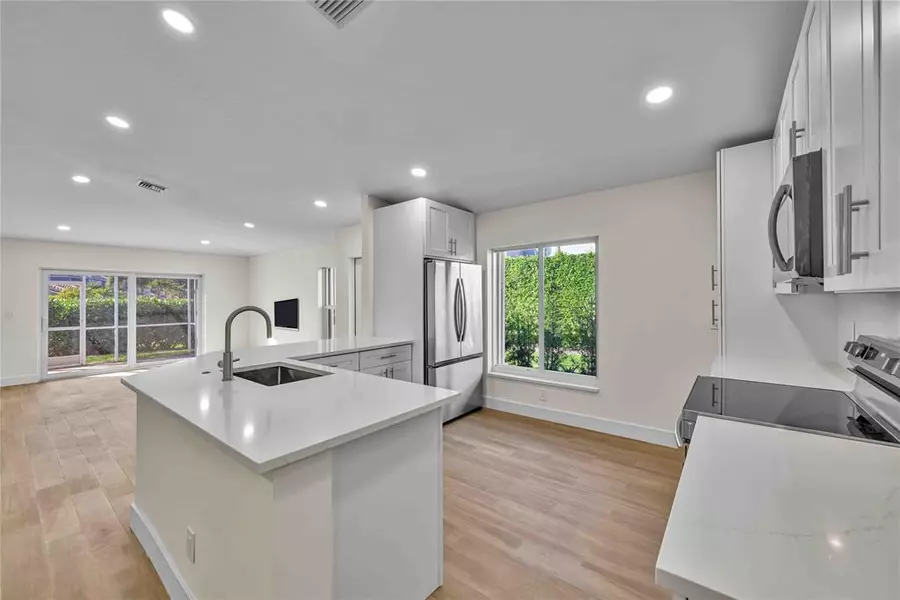 11766 NW 57th St, Coral Springs, FL 33076