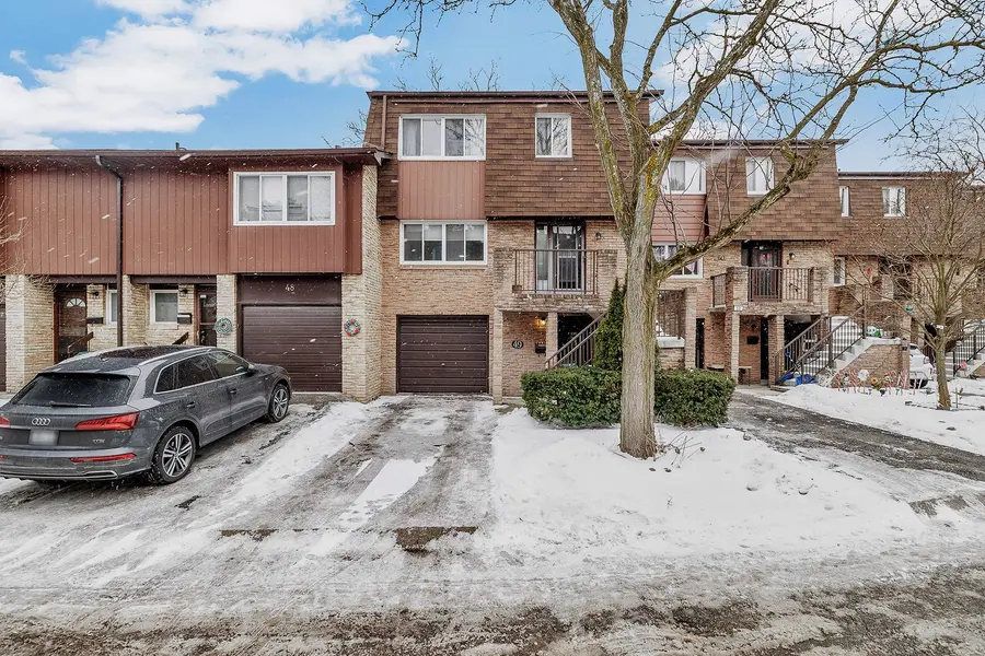 7030 Copenhagen RD #49, Mississauga, ON L5N 2P3