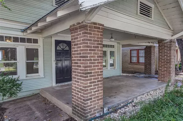 Fort Worth, TX 76107,2109 Ashland Avenue