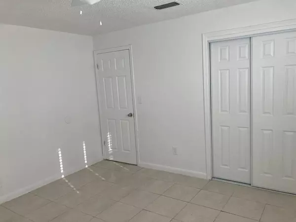 Coral Springs, FL 33065,3600 Riverside Dr #B