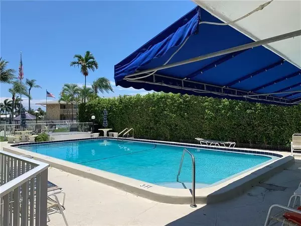 Pompano Beach, FL 33060,600 Pine Dr #103