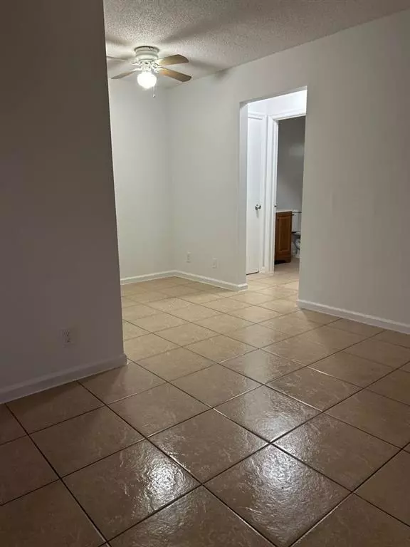 Lake Worth Beach, FL 33460,1001 S M St #14