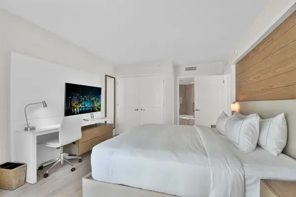 Fort Lauderdale, FL 33304,505 N Ft Lauderdale Bch Blvd #2101