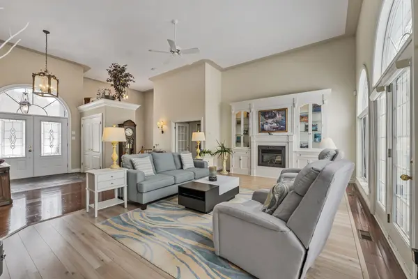 679 Sandy Bay RD, Tiny, ON L9M 0H6