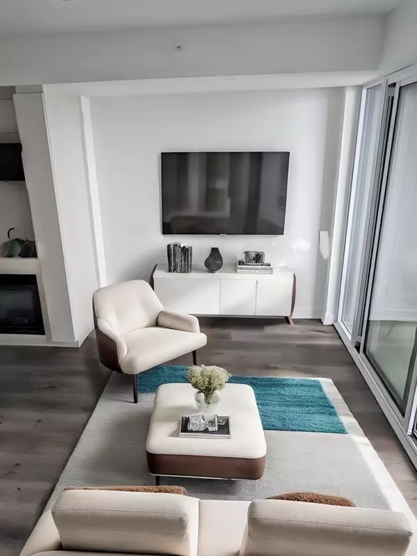 Burlington, ON L7R 0G9,370 Martha ST #806