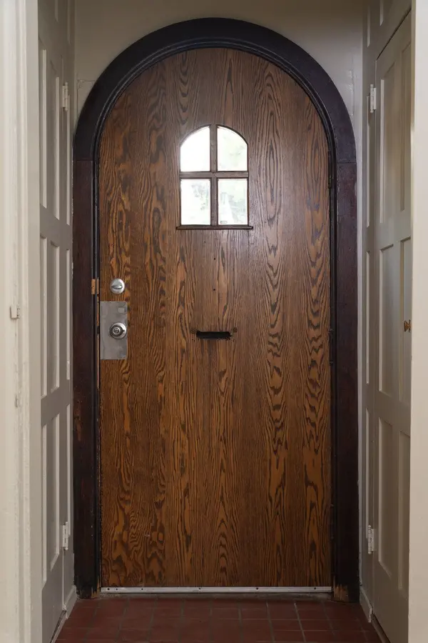 Hamilton, ON L8N 2G9,36 Mountwood AVE