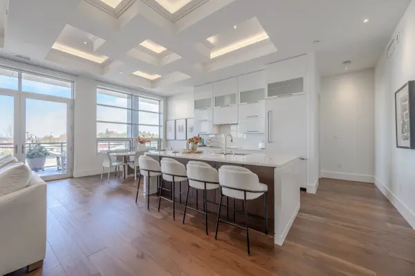 London North, ON N6G 0S1,1705 Fiddlehead PL #406