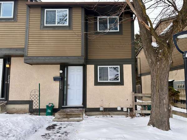 2724 Pimlico CRES, Blossom Park - Airport And Area, ON K1T 2A8