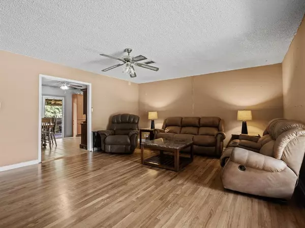 Ferris, TX 75125,301 Redbud