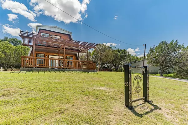 Granbury, TX 76048,1011 Pawnee Trail