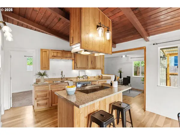 Portland, OR 97203,9025 N CLARENDON AVE