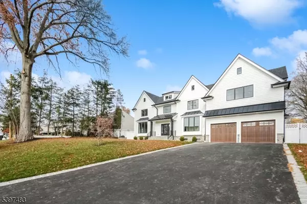 East Hanover Twp., NJ 07936,48 Grant Ave