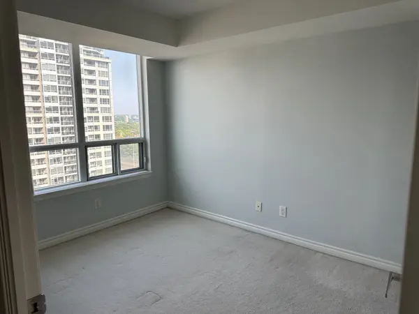 Toronto C15, ON M2K 3E2,17 Barberry PL #1606