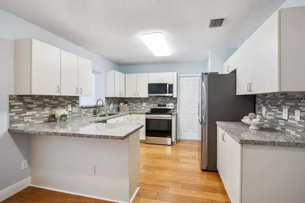 Plantation, FL 33323,12100 NW 27th Ct