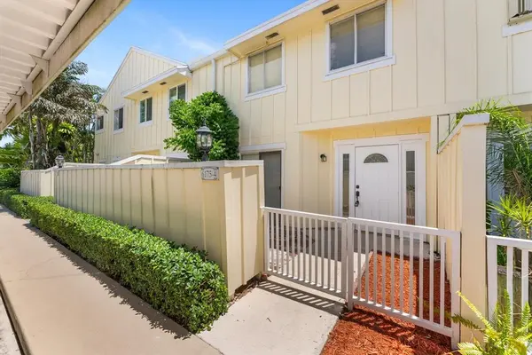 Jupiter, FL 33458,6175 Riverwalk Ln #4