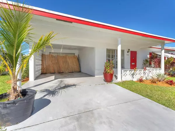 Tamarac, FL 33321,5702 NW 84th Ave