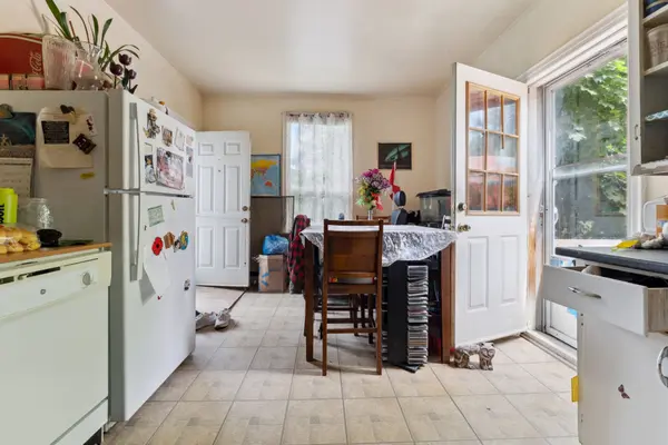 Quinte West, ON K8N 2Z6,17 Spring ST