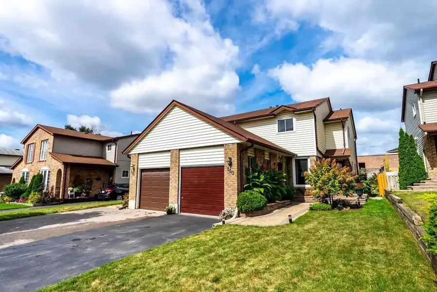 850 Monaghan AVE, Oshawa, ON L1J 6Z4