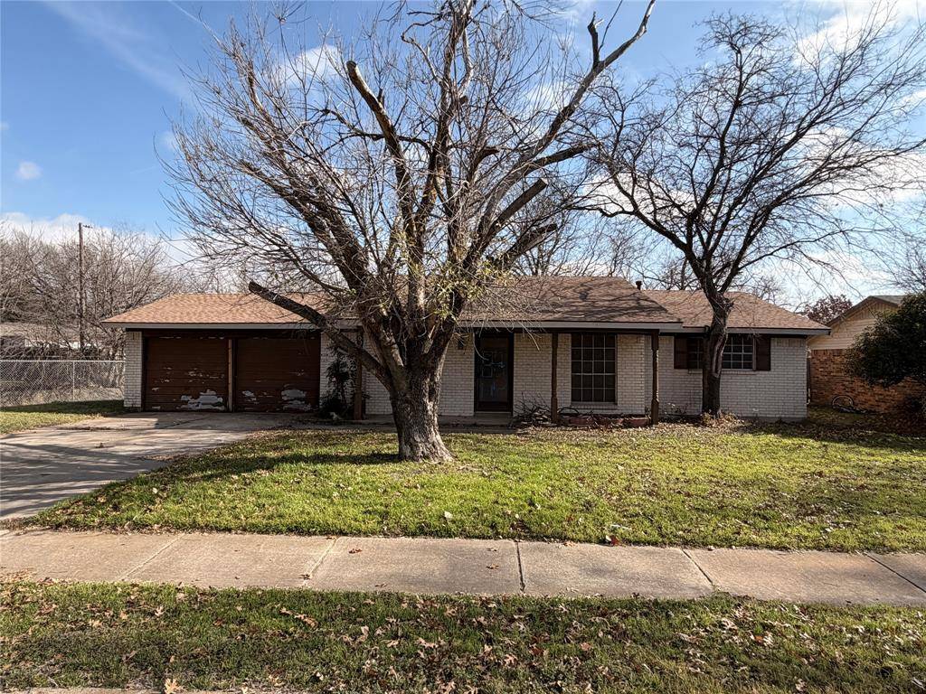 409 Opal Street, Saginaw, TX 76179