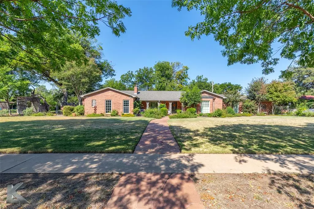 Abilene, TX 79605,1334 Sayles Boulevard