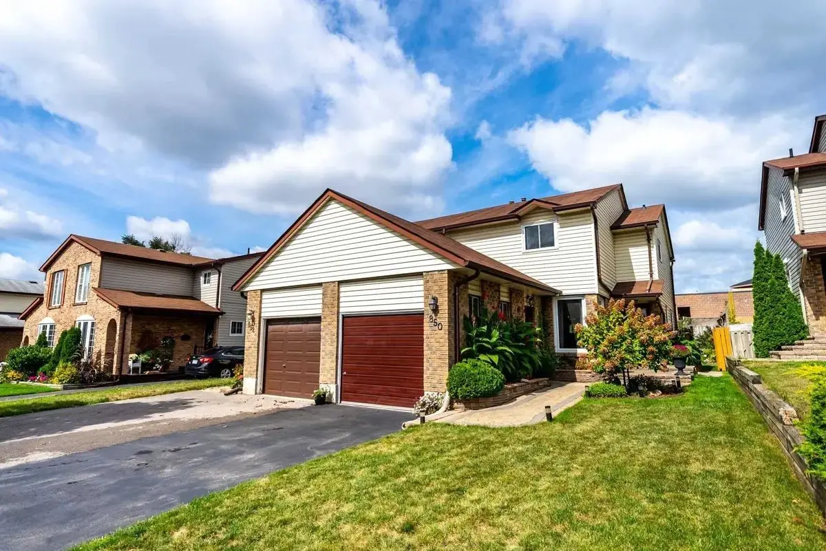 Oshawa, ON L1J 6Z4,850 Monaghan AVE