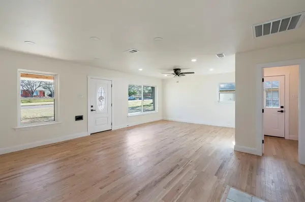 Dallas, TX 75224,2205 Elmwood Boulevard