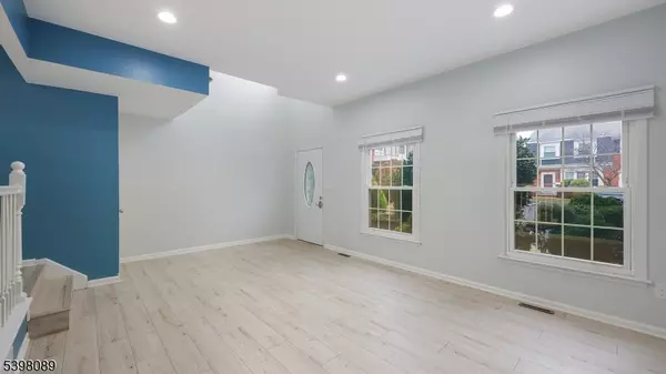 Woodbridge Twp., NJ 08863,96 Wick Dr