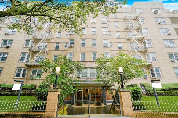 1250 Ocean Pkwy #6A, Brooklyn, NY 11230