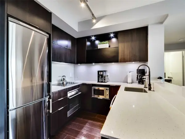 Toronto C08, ON M5A 0C3,170 Sumach ST #816