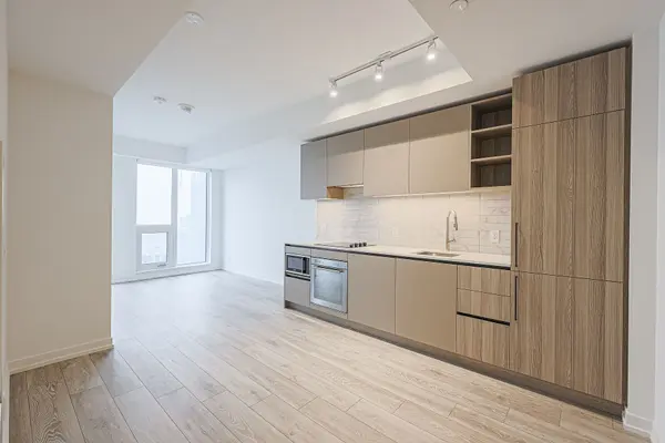 Toronto C01, ON M5V 3W2,55 Mercer ST #5112