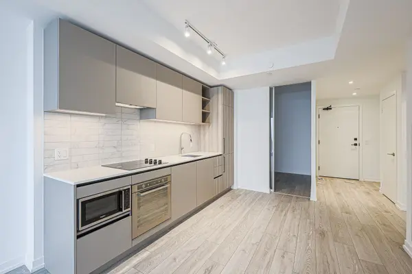 Toronto C01, ON M5V 3W2,55 Mercer ST #5112