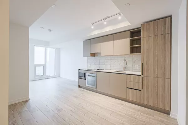 Toronto C01, ON M5V 3W2,55 Mercer ST #5112