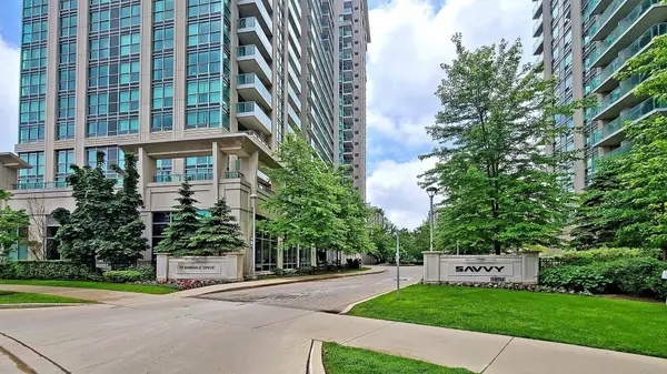 Toronto C14, ON M2N 2W7,17 Anndale DR #703