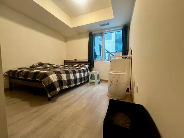 Toronto, ON M1W 0A9,3453 VICTORIA PARK AVE #A116