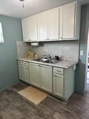 Pompano Beach, FL 33060,201 NW 7th Ter