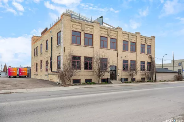 1708 8TH AVENUE #1, Regina, SK S4R 1E7