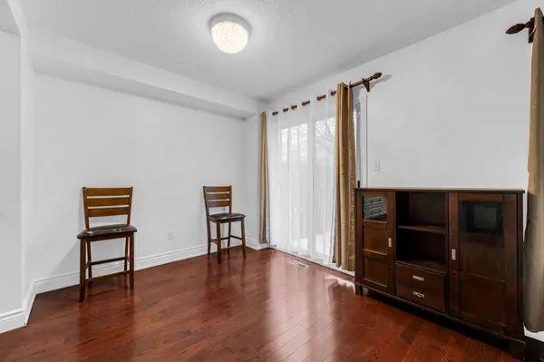 Oakville, ON L6M 3N2,1183 Westview TER