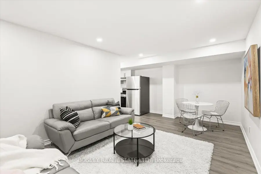 14 Mulgrave ST #Basement, Whitby, ON L1P 0J9