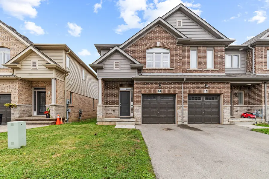 14 Serenity LN, Hamilton, ON L0R 1P0