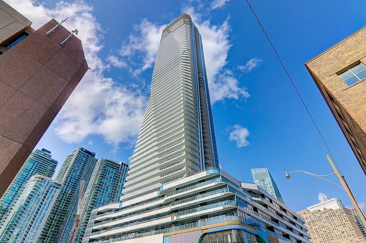 Toronto C08, ON M5E 0E3,28 Freeland ST #2808