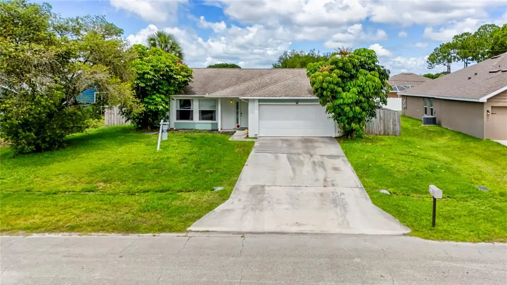 Port St Lucie, FL 34983,1226 SW Curry St